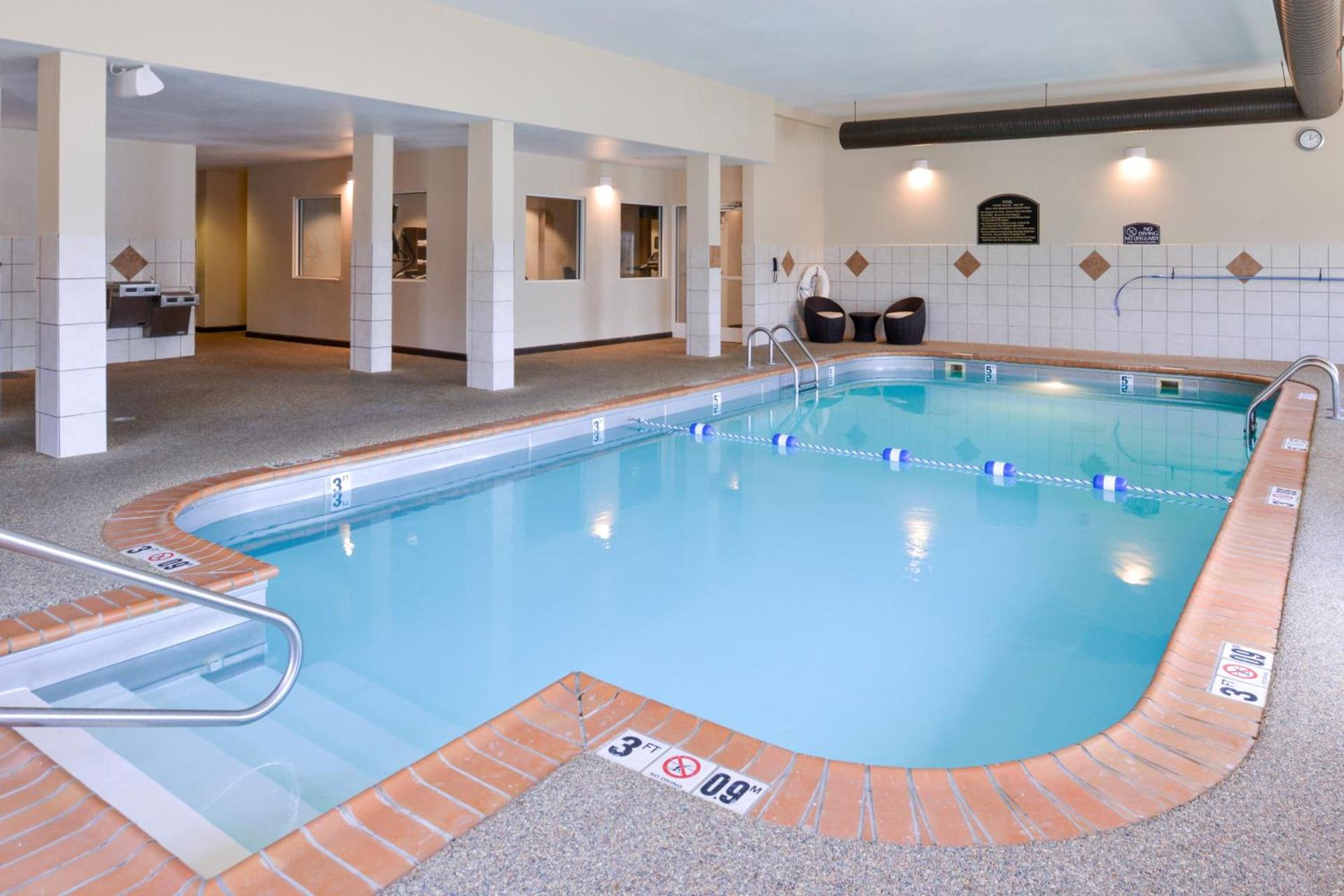 Holiday Inn Poplar Bluff by IHG photo 54