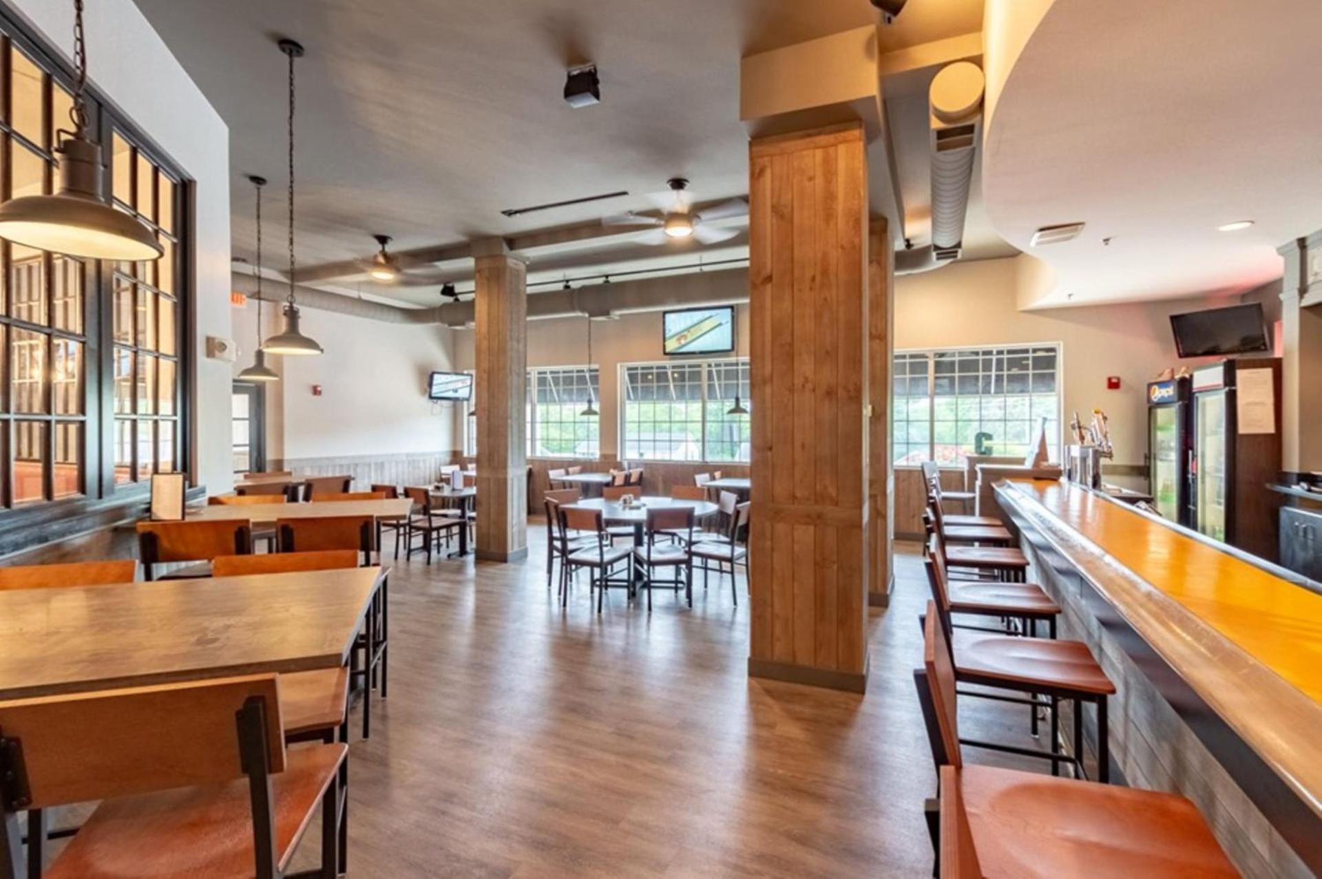 Holiday Inn Poplar Bluff by IHG photo 46