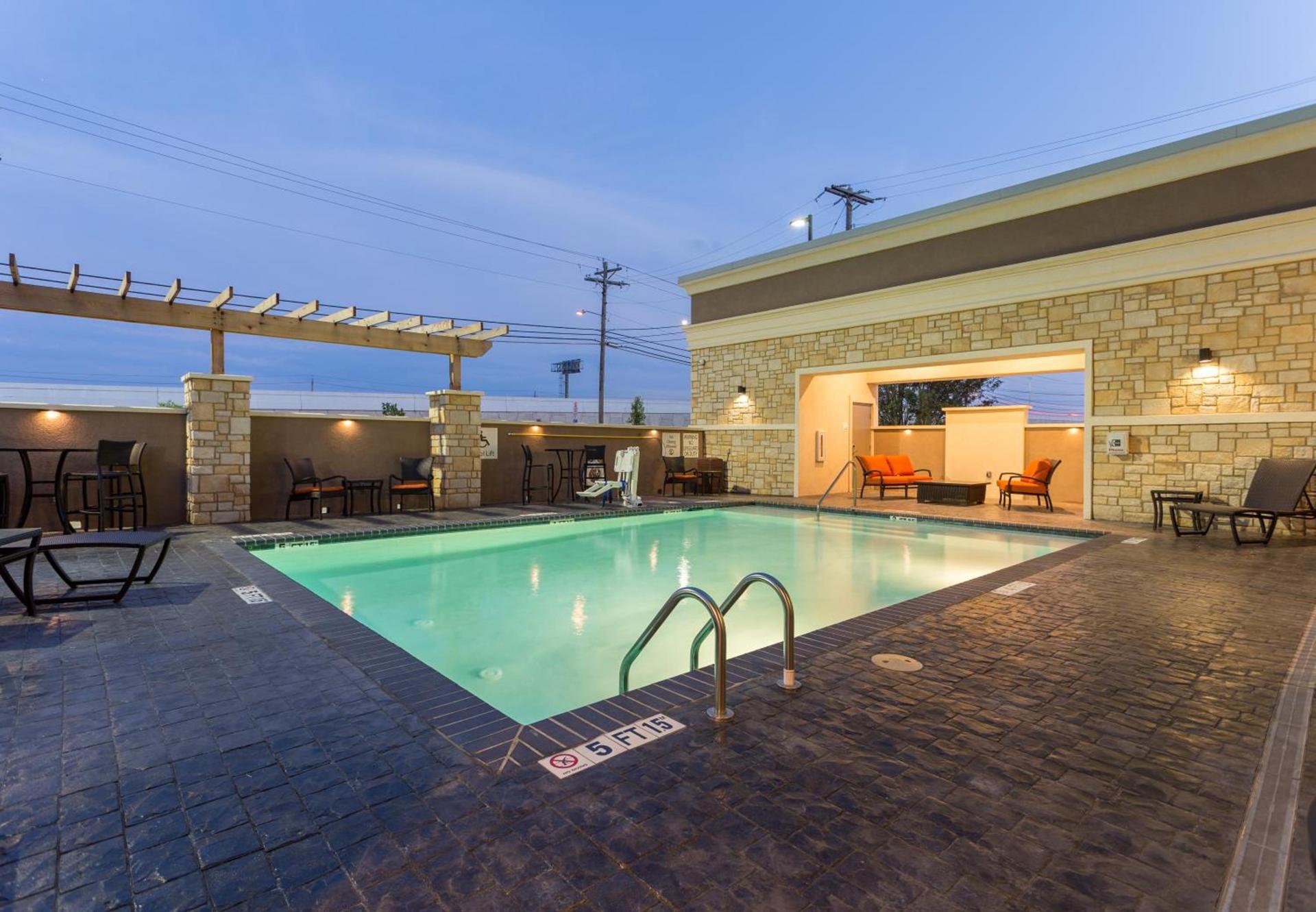 Holiday Inn San Marcos Convention Center by IHG photo 16