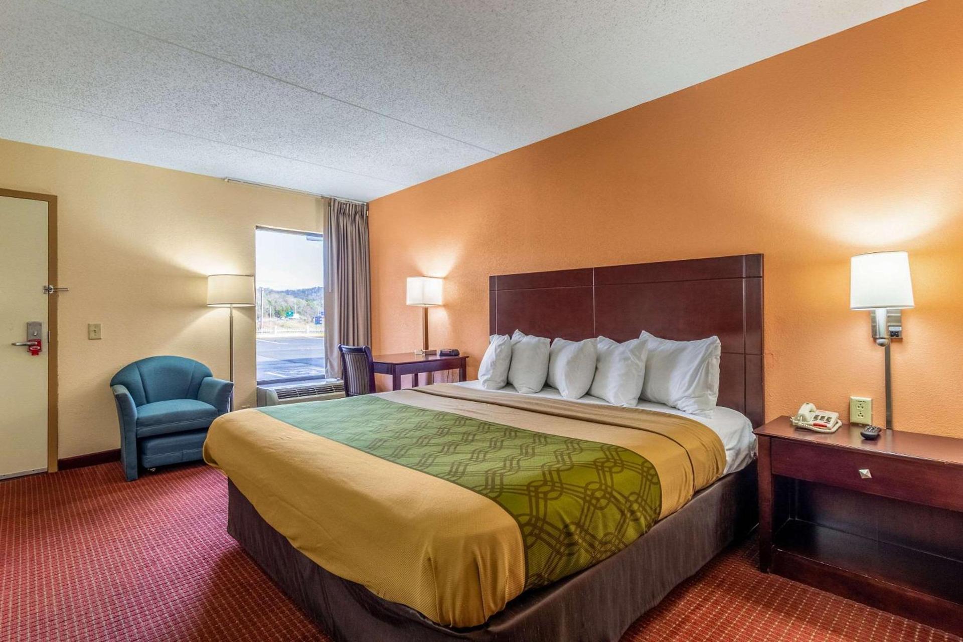 Econo Lodge Rocky Top photo 10