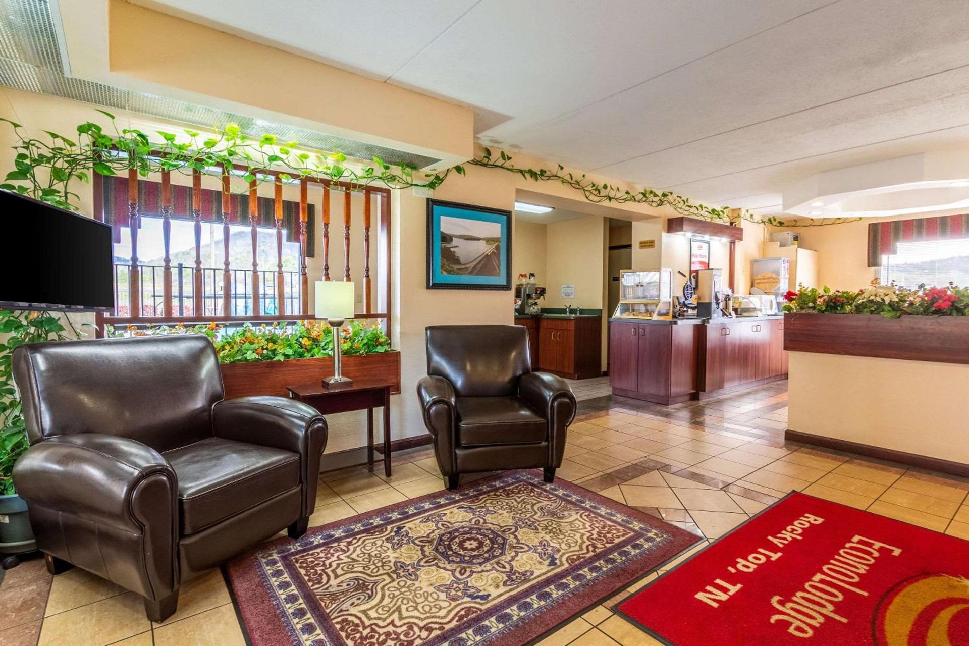 Econo Lodge Rocky Top photo 4