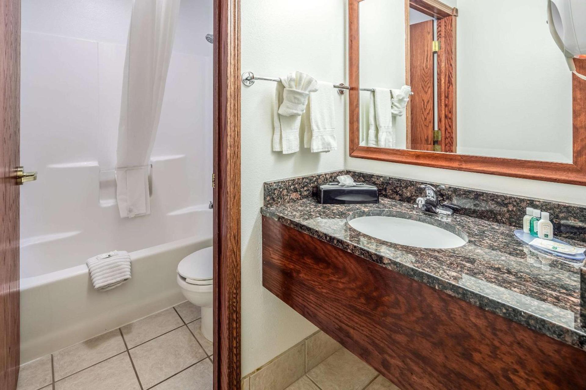 Quality Inn Keystone near Mount Rushmore photo 14
