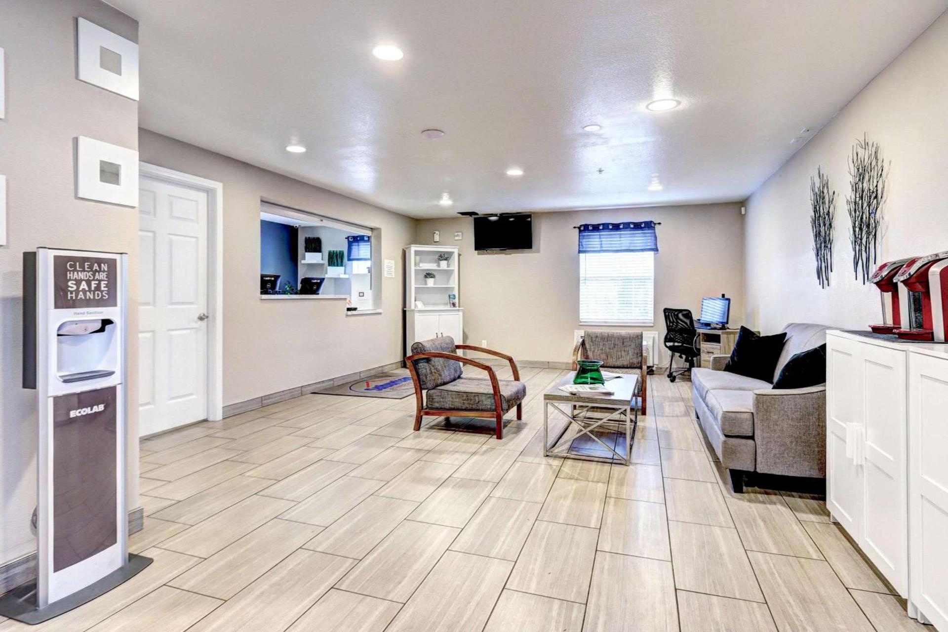 Suburban Studios Westminster Denver North photo 3