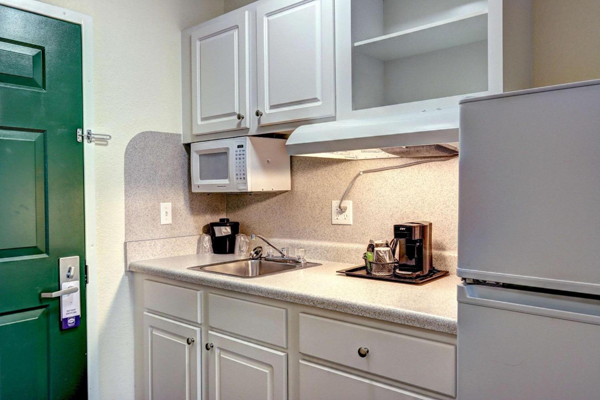 Suburban Studios Westminster Denver North photo 12
