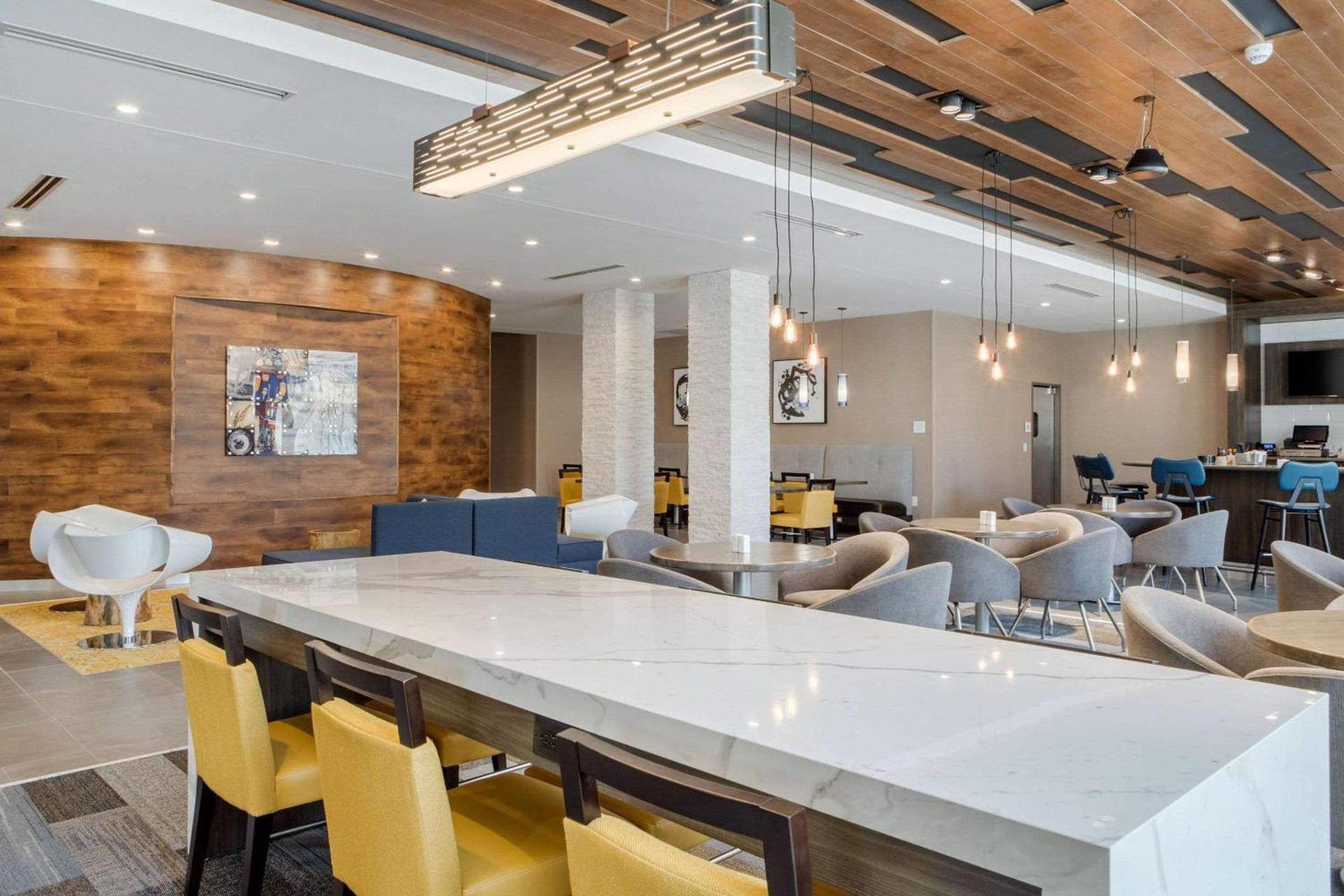 DoubleTree by Hilton Summerville Nexton photo 8