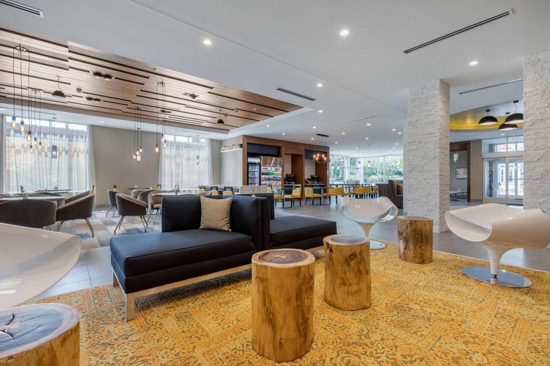 DoubleTree by Hilton Summerville Nexton photo 7