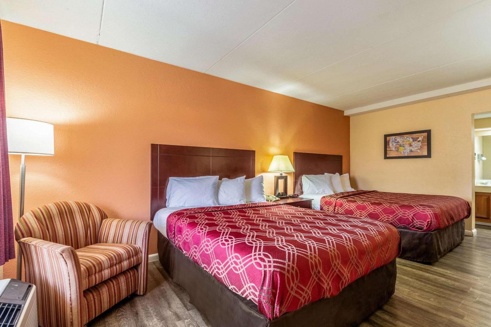 Econo Lodge Rocky Top photo 15