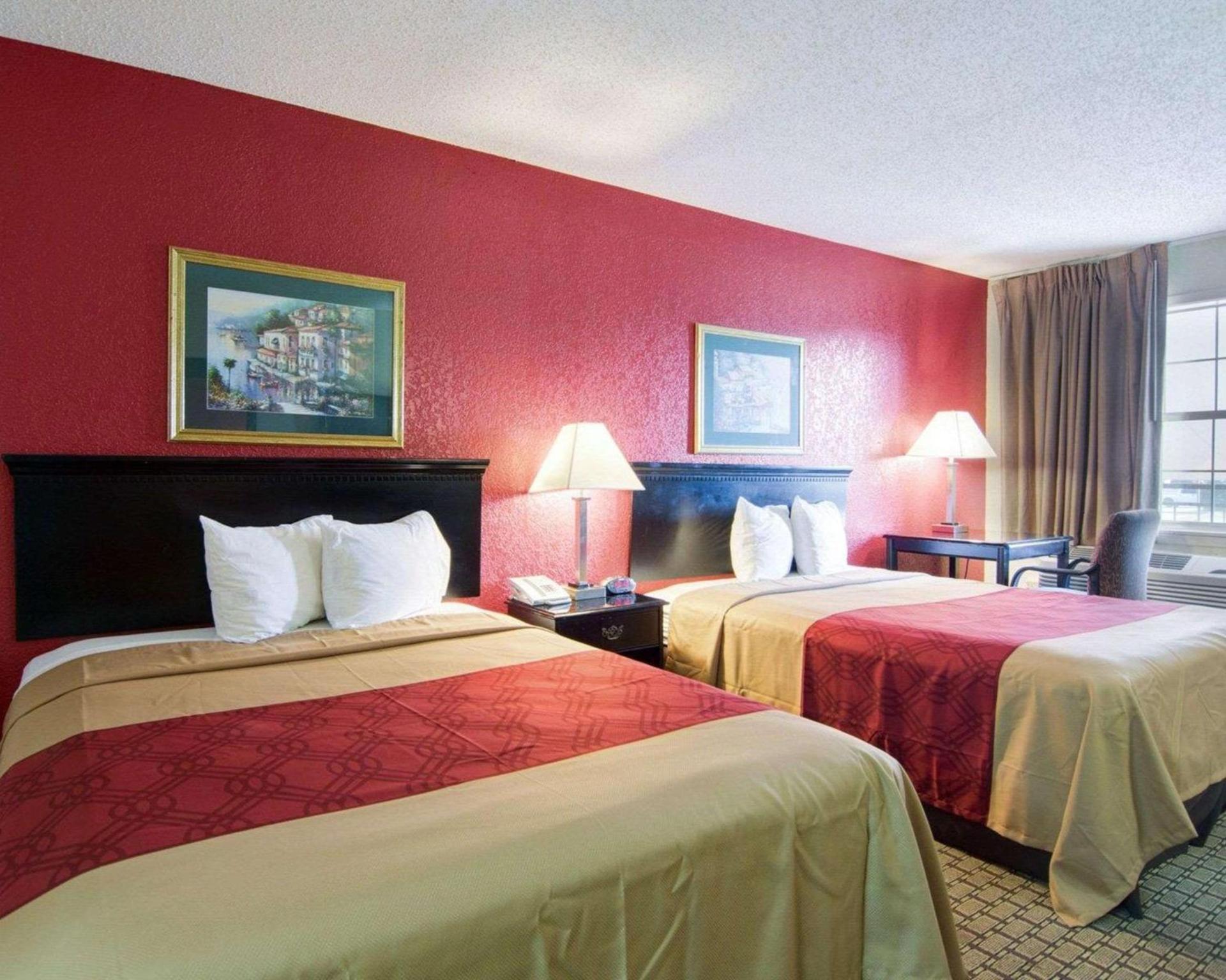 Econo Lodge Pine Bluff photo 20