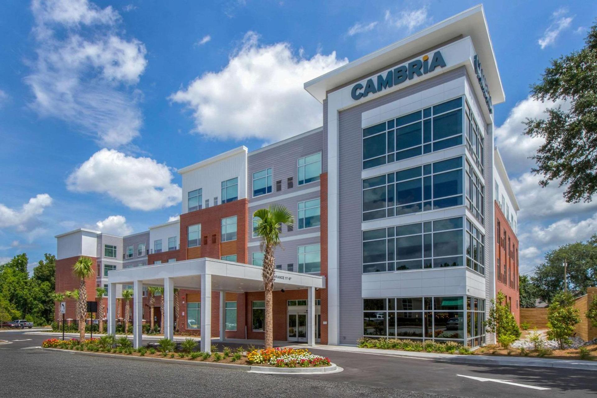 DoubleTree by Hilton Summerville Nexton photo 3