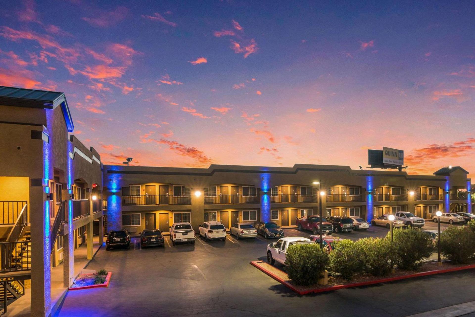 Econo Lodge Hesperia - Victorville I-15 photo 44