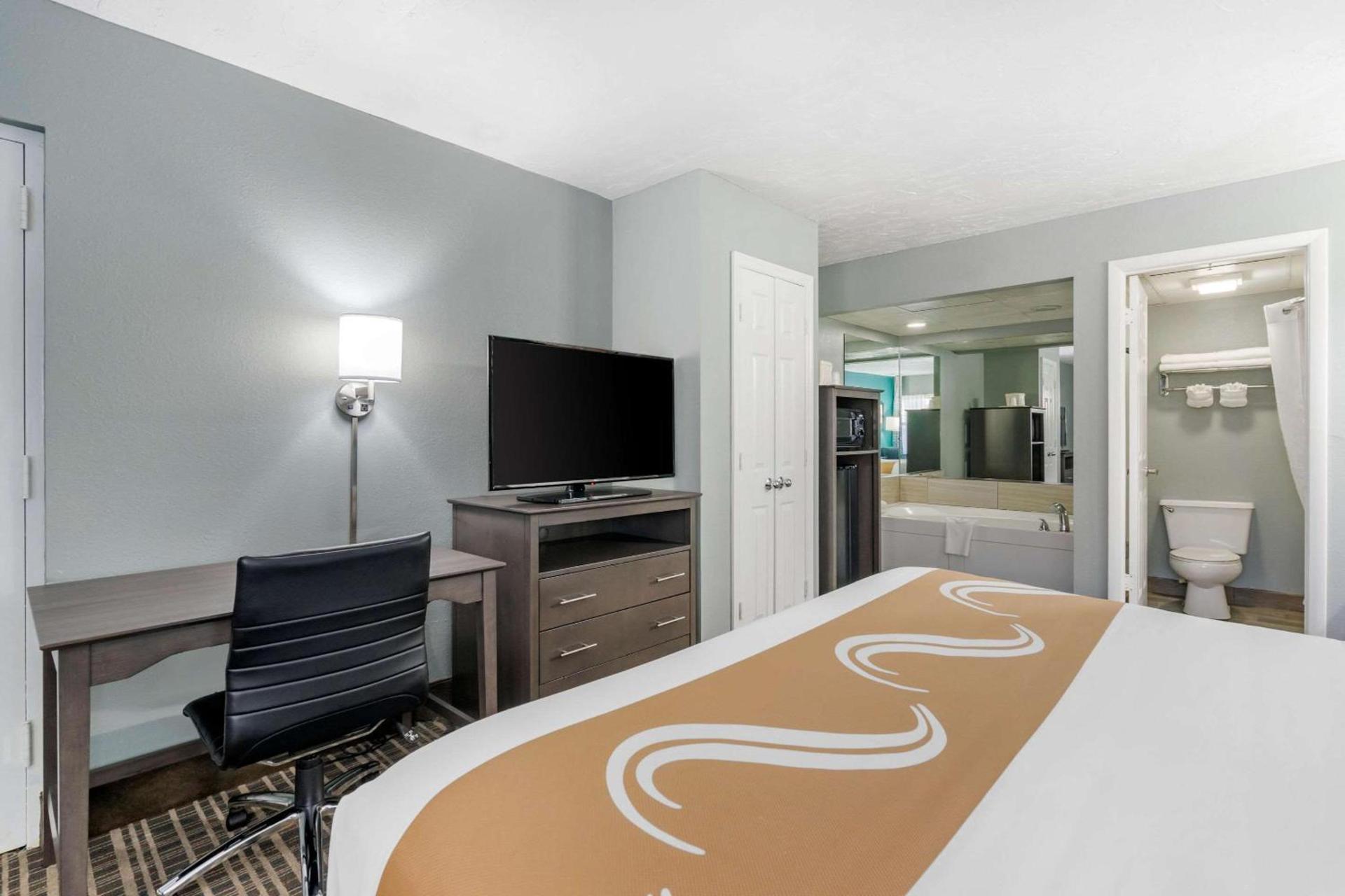 Quality Inn Bradenton North I-75 photo 14