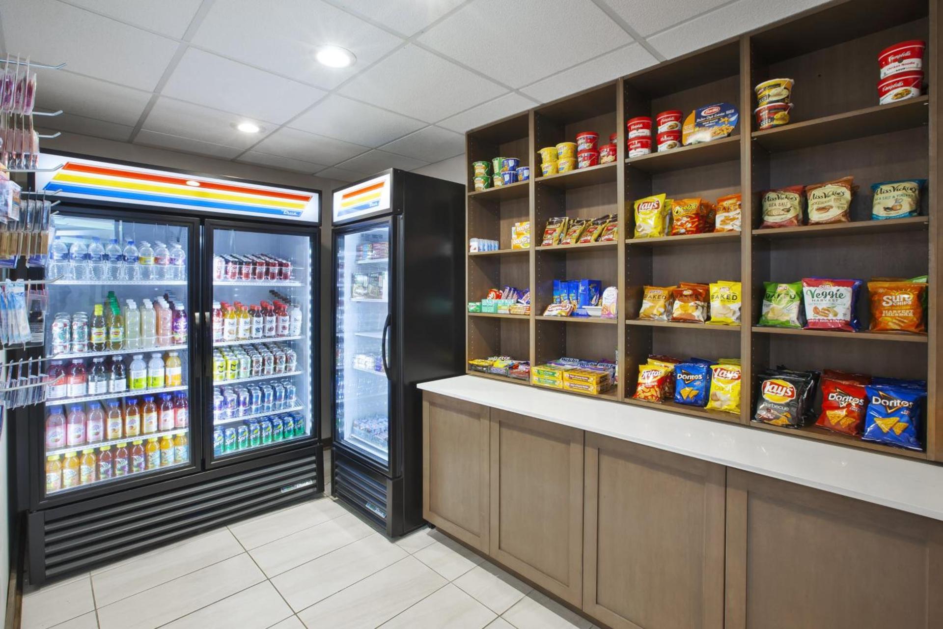 Holiday Inn Express Hotel & Suites Auburn Hills by IHG photo 16