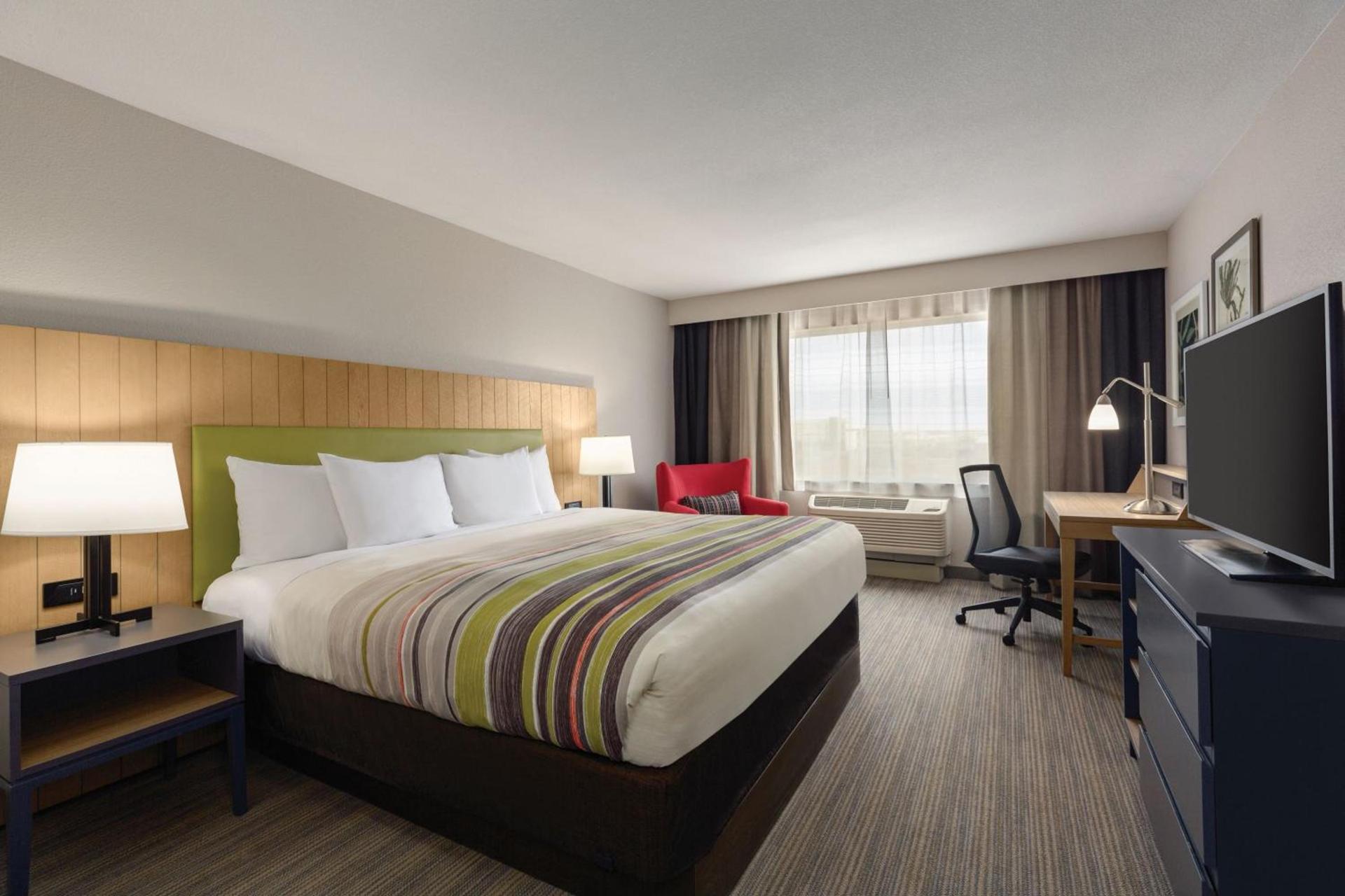 Country Inn & Suites by Radisson, Oklahoma City - Bricktown, OK photo 19