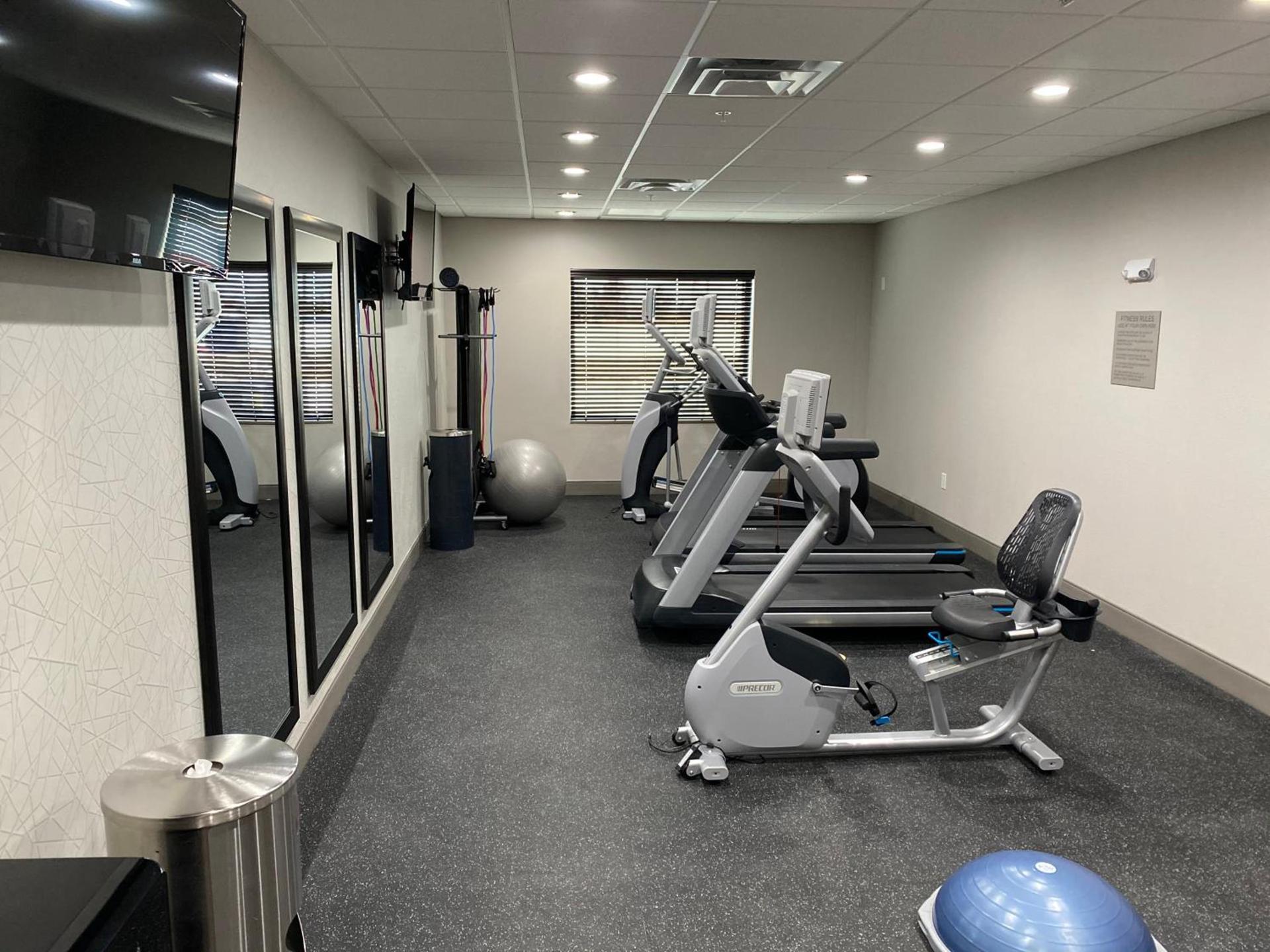 Country Inn & Suites by Radisson, Oklahoma City - Bricktown, OK photo 17