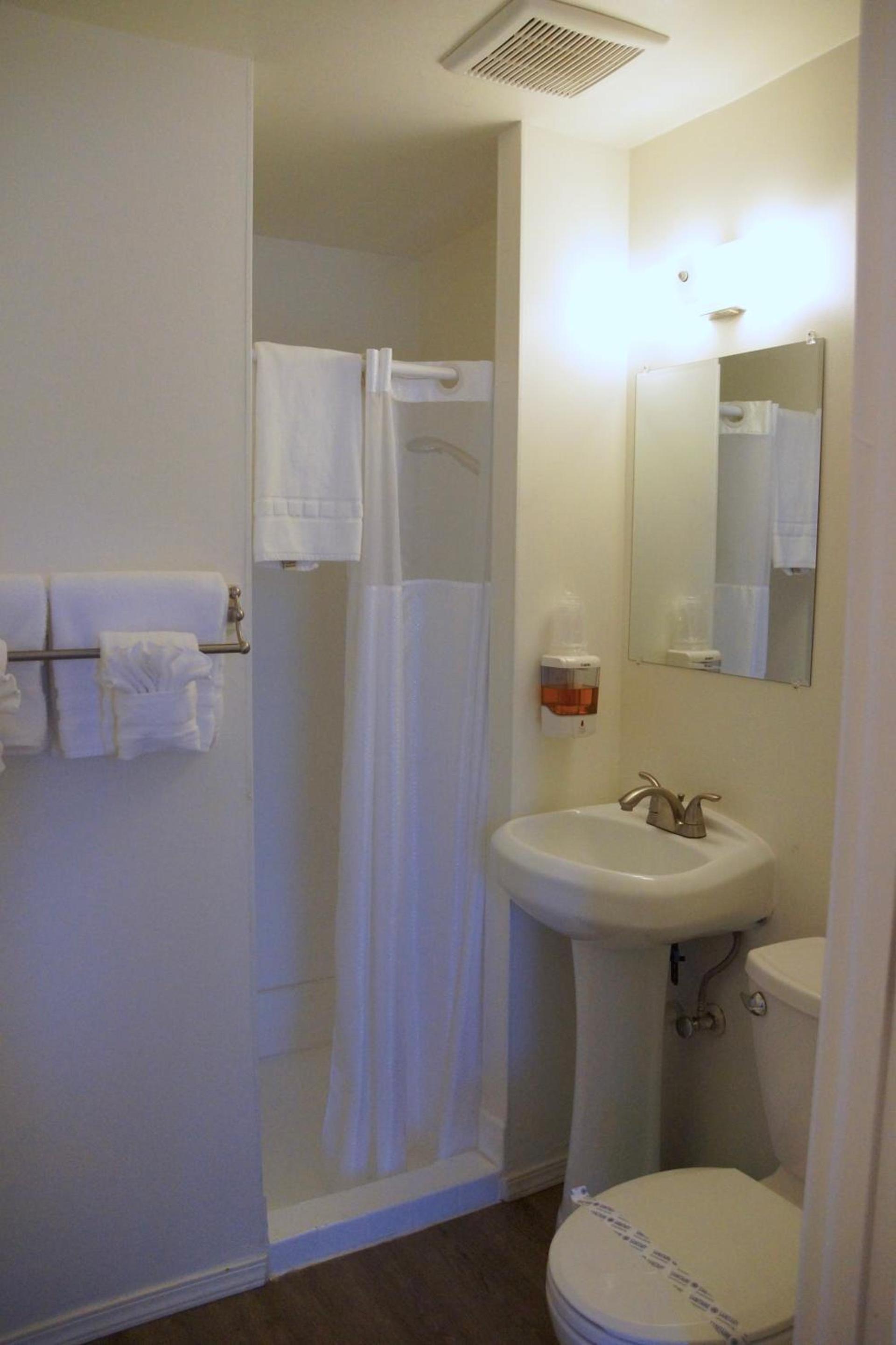 Arbor Inn Motel Oakridge photo 11