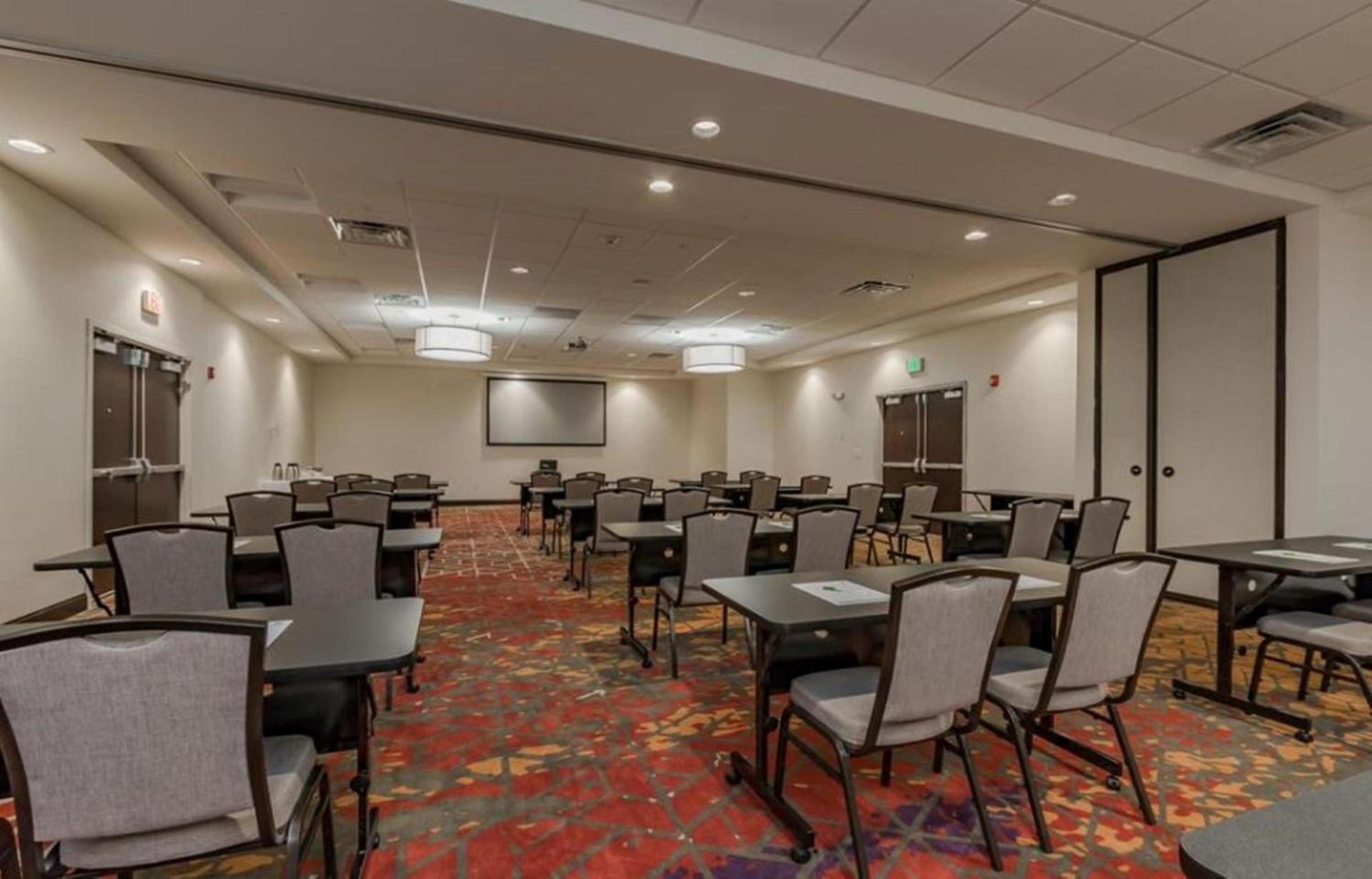 Holiday Inn Mishawaka by IHG photo 27