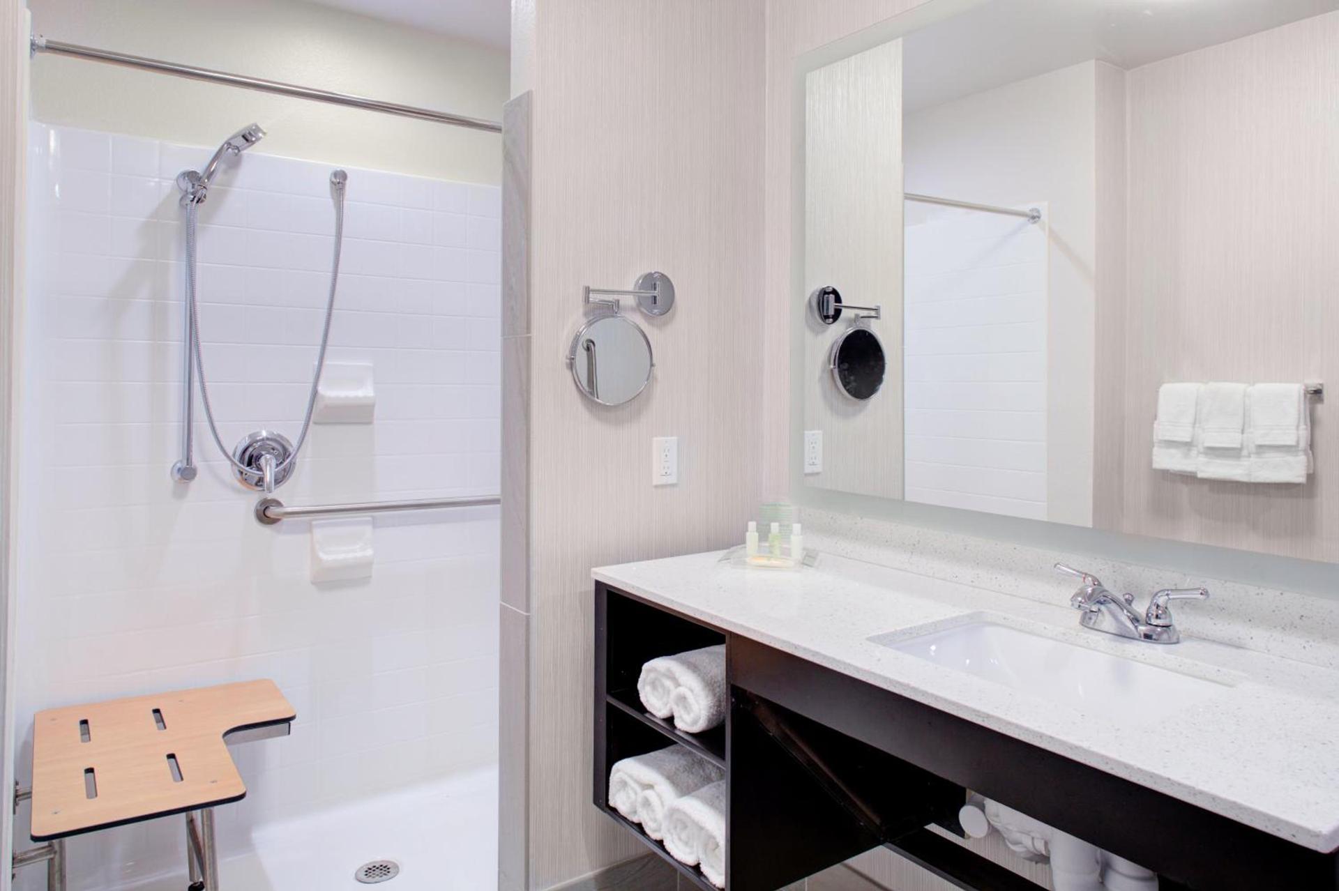 Holiday Inn Windsor - Wine Country by IHG photo 33