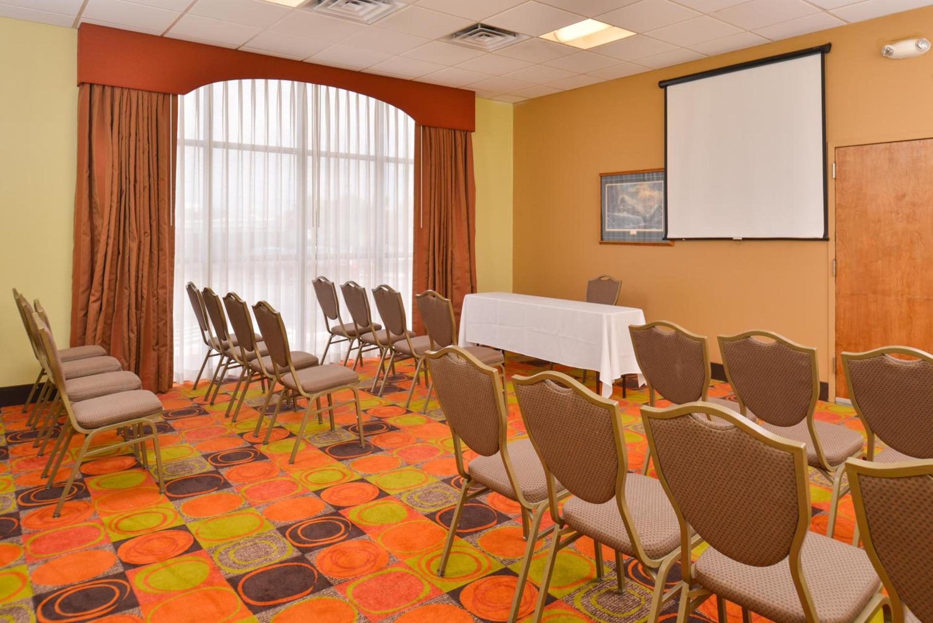 Ramada Plaza by Wyndham Sheridan Hotel & Convention Center photo 14