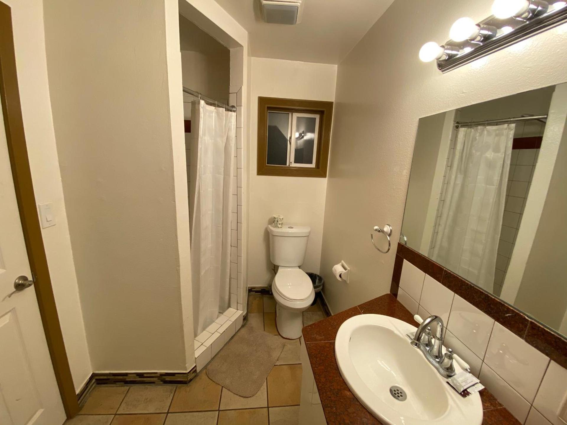 Westwind Lodge photo 18