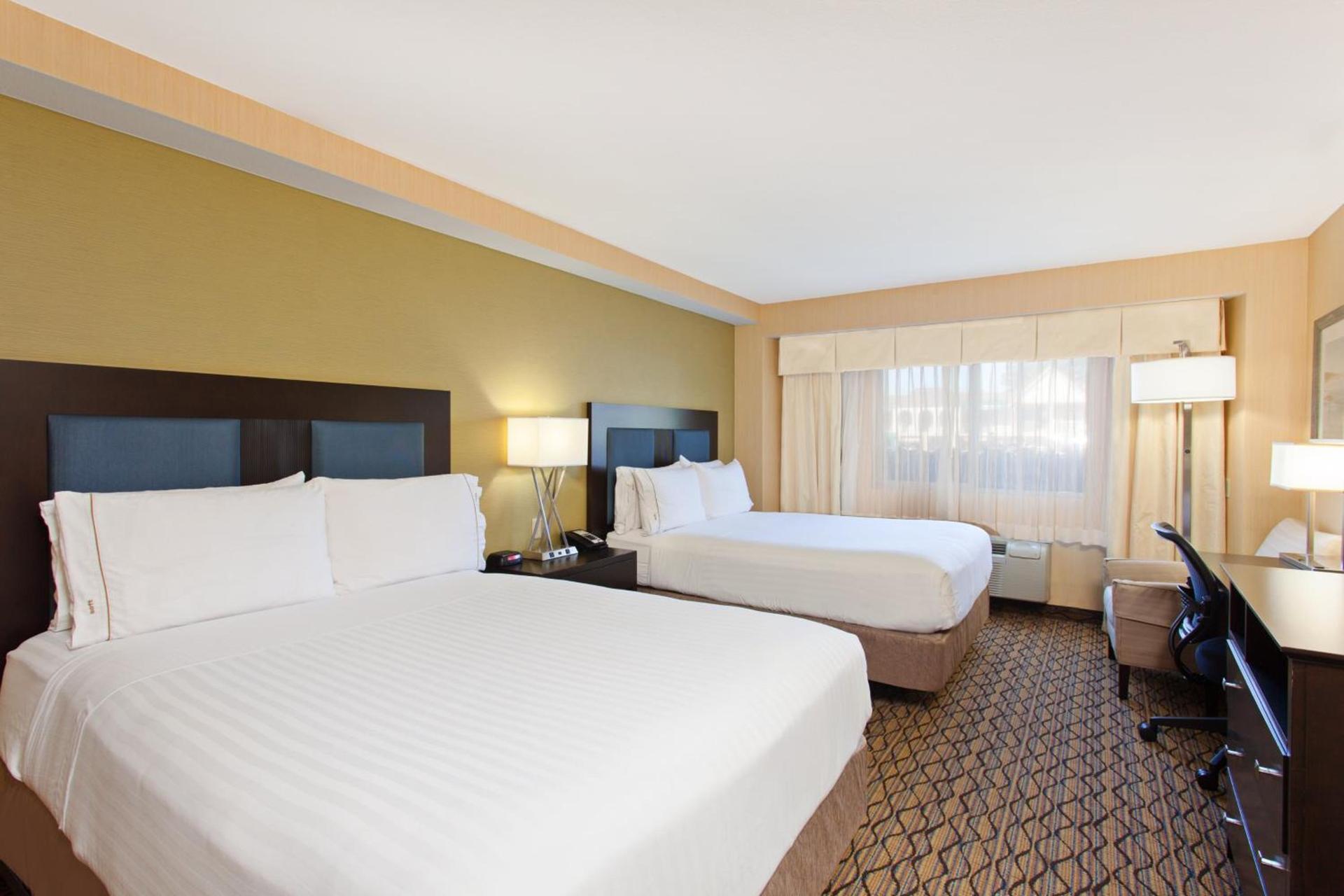 Holiday Inn Express Newport Beach by IHG photo 32
