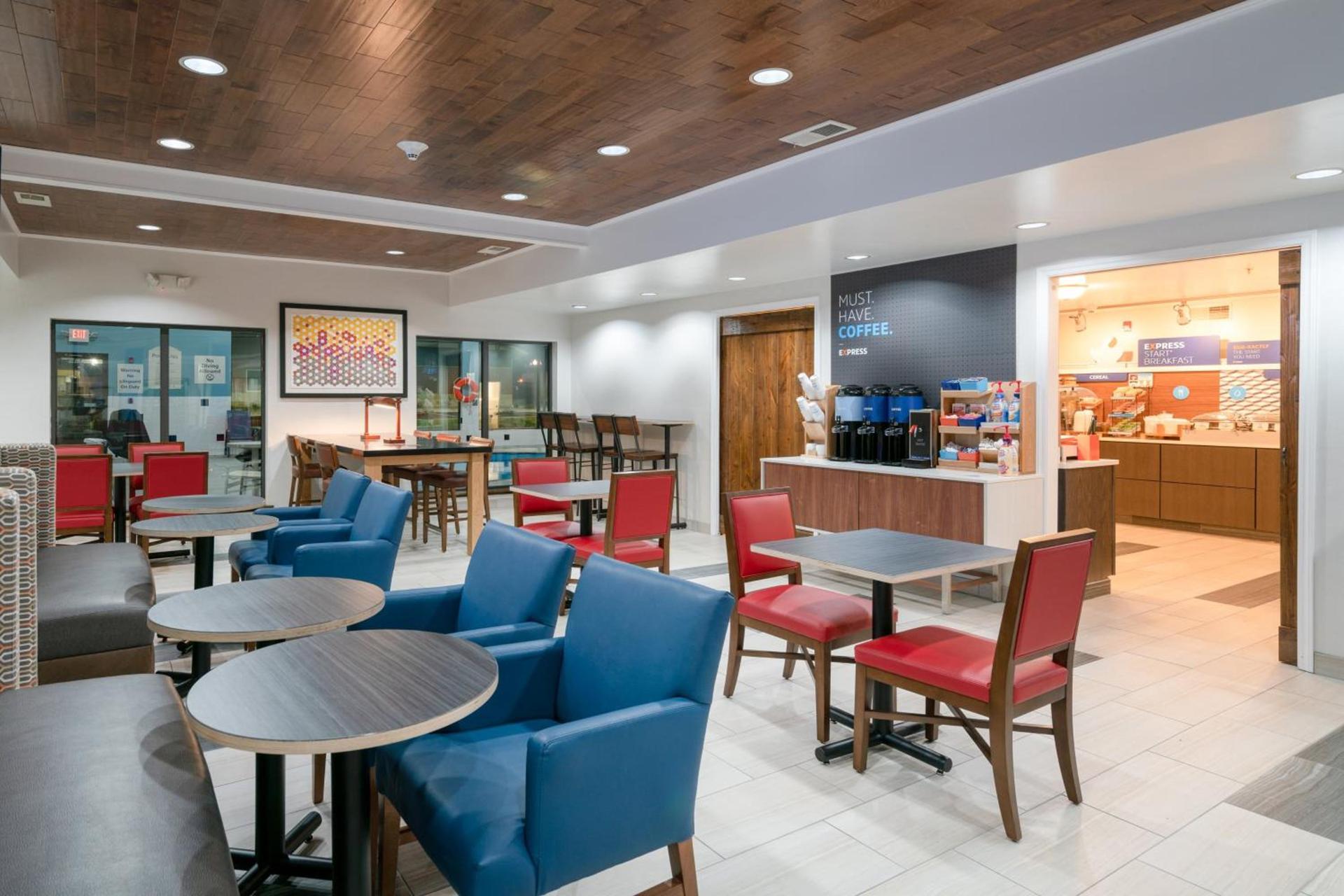 Holiday Inn Express Hotel & Suites Elkins by IHG photo 14