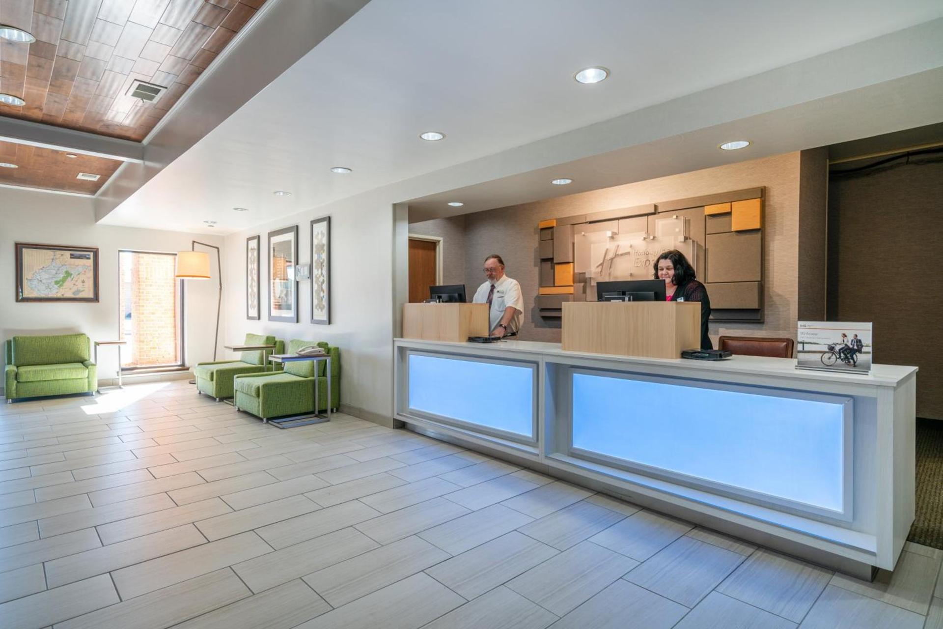 Holiday Inn Express Hotel & Suites Elkins by IHG photo 25