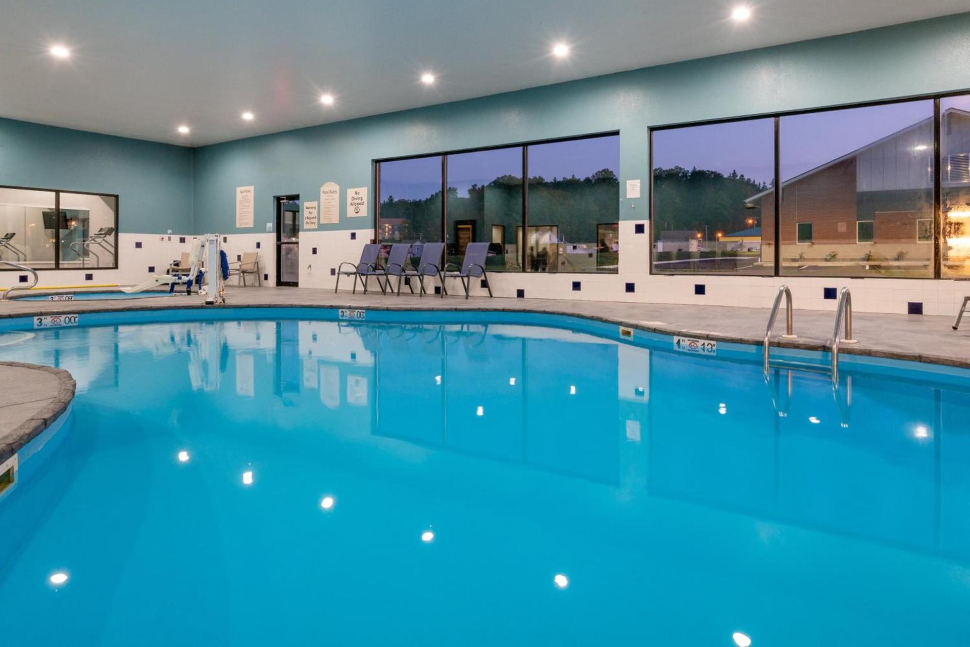 Holiday Inn Express Hotel & Suites Elkins by IHG photo 22