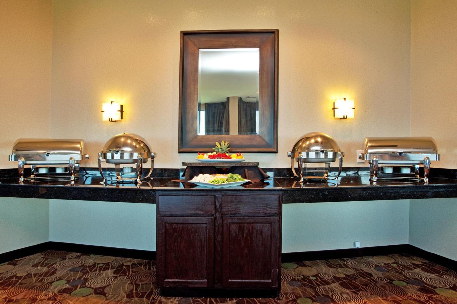 Holiday Inn New Orleans West Bank Tower by IHG photo 5