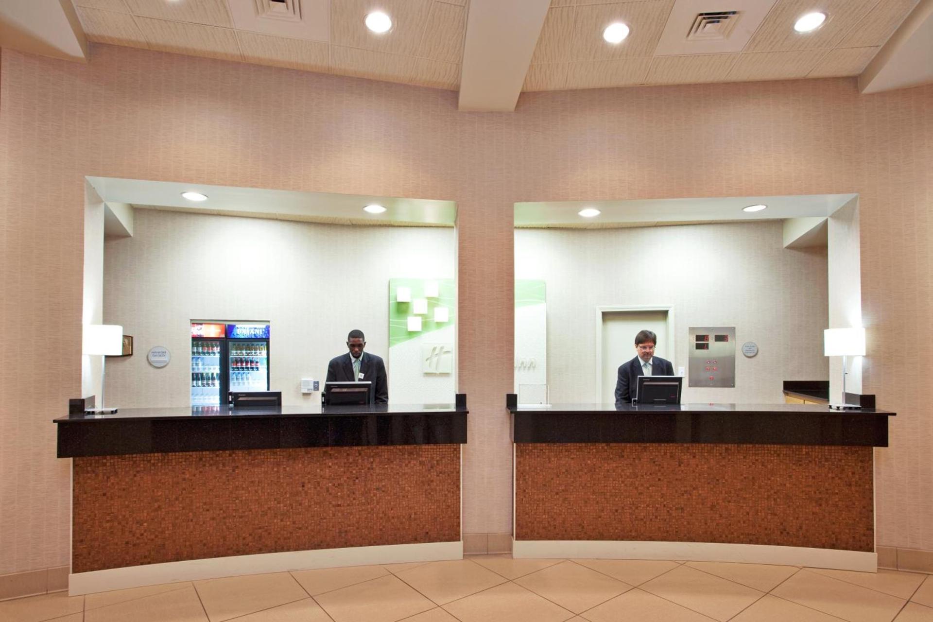 Holiday Inn New Orleans West Bank Tower by IHG photo 26