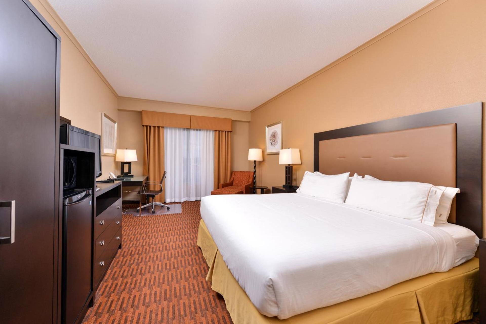 Holiday Inn Express Breezewood by IHG photo 49