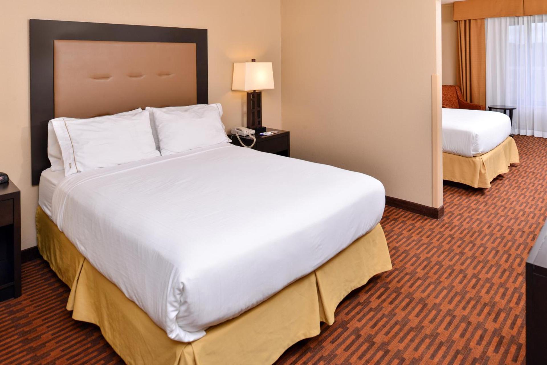 Holiday Inn Express Breezewood by IHG photo 50