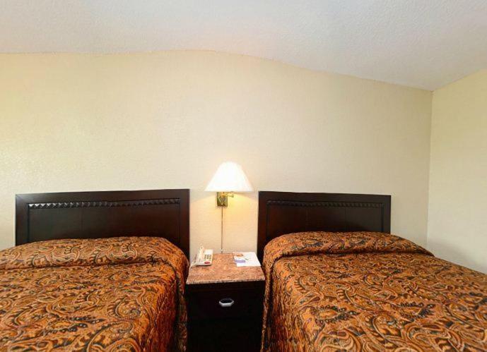 Americas Best Value Inn Refugio photo 11