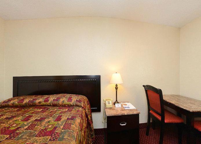 Americas Best Value Inn Refugio photo 7
