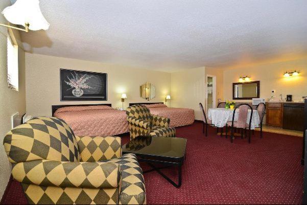 Americas Best Value Inn Refugio photo 13