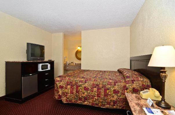Americas Best Value Inn Refugio photo 6