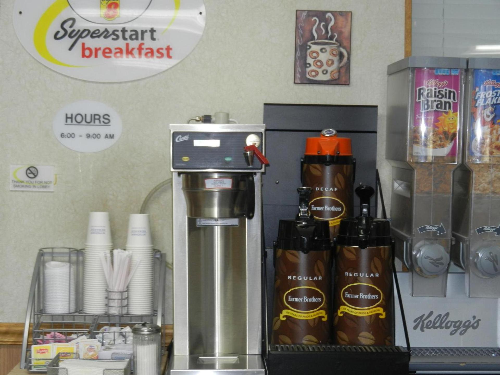 Super 8 by Wyndham Potosi photo 24