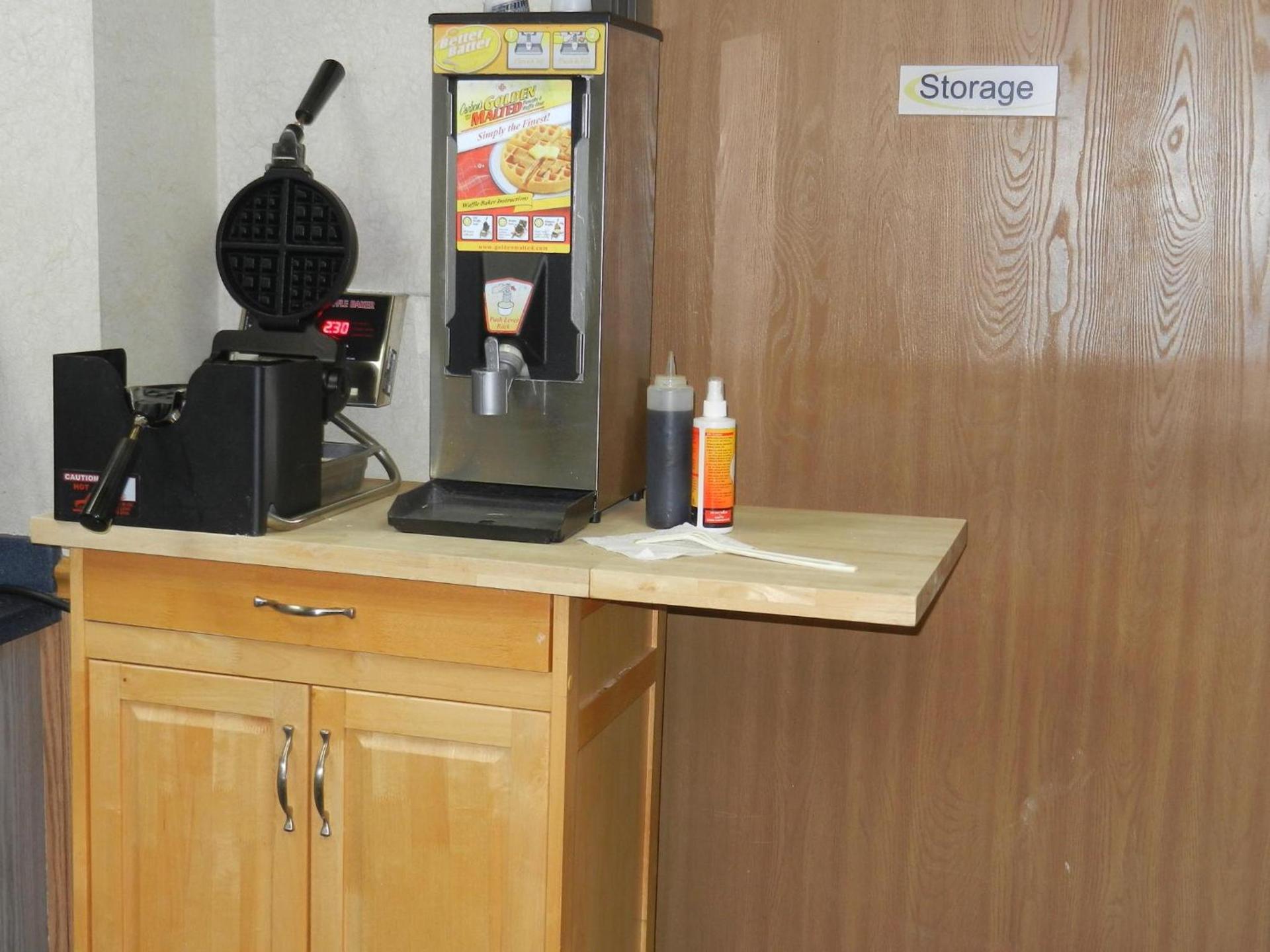 Super 8 by Wyndham Potosi photo 22