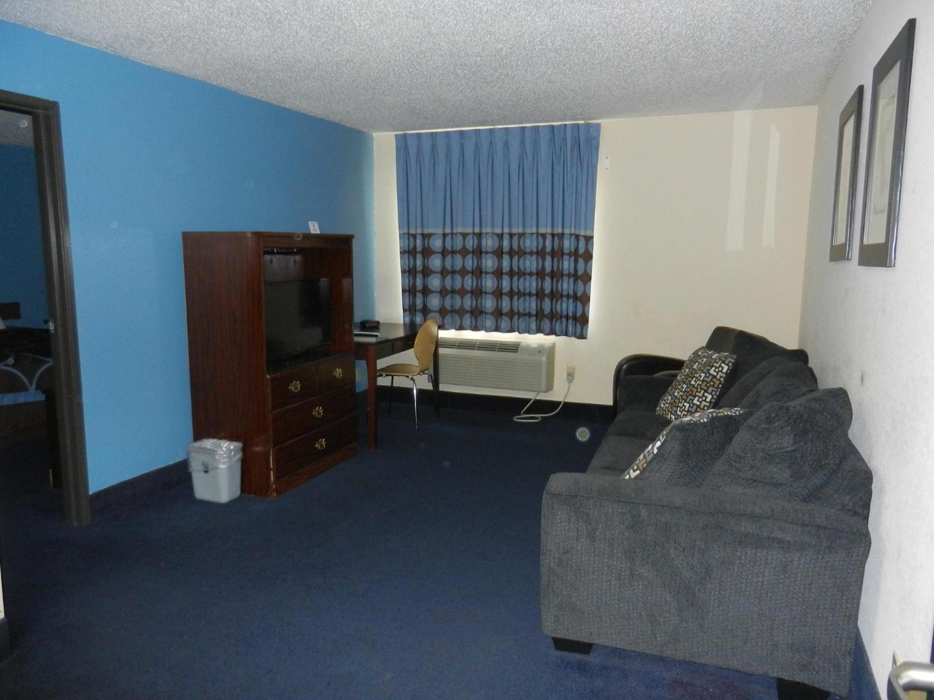 Super 8 by Wyndham Potosi photo 21