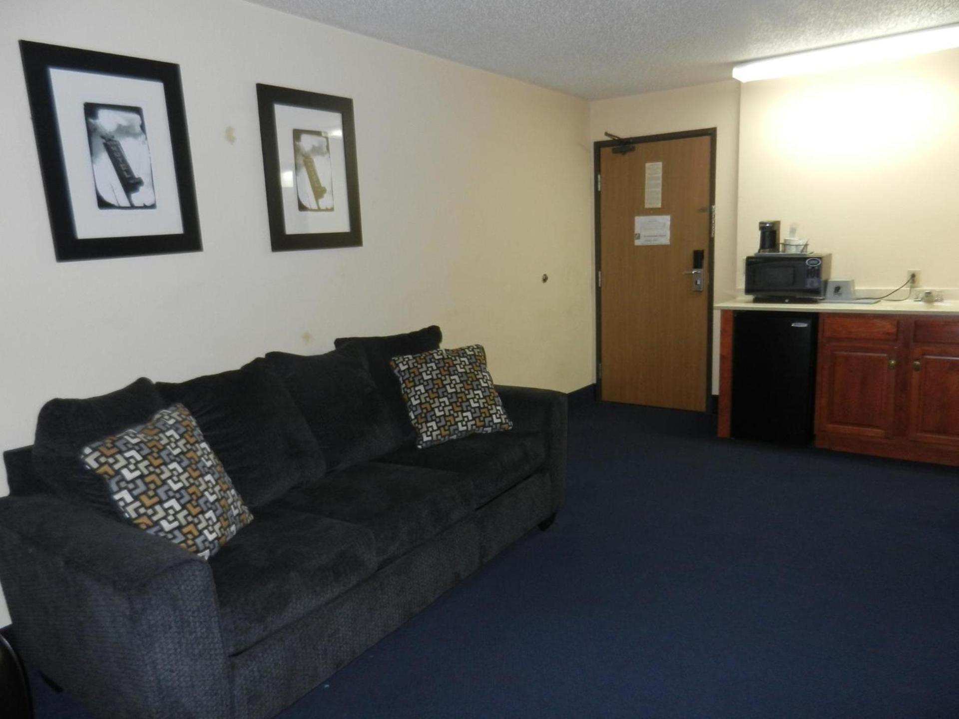 Super 8 by Wyndham Potosi photo 19