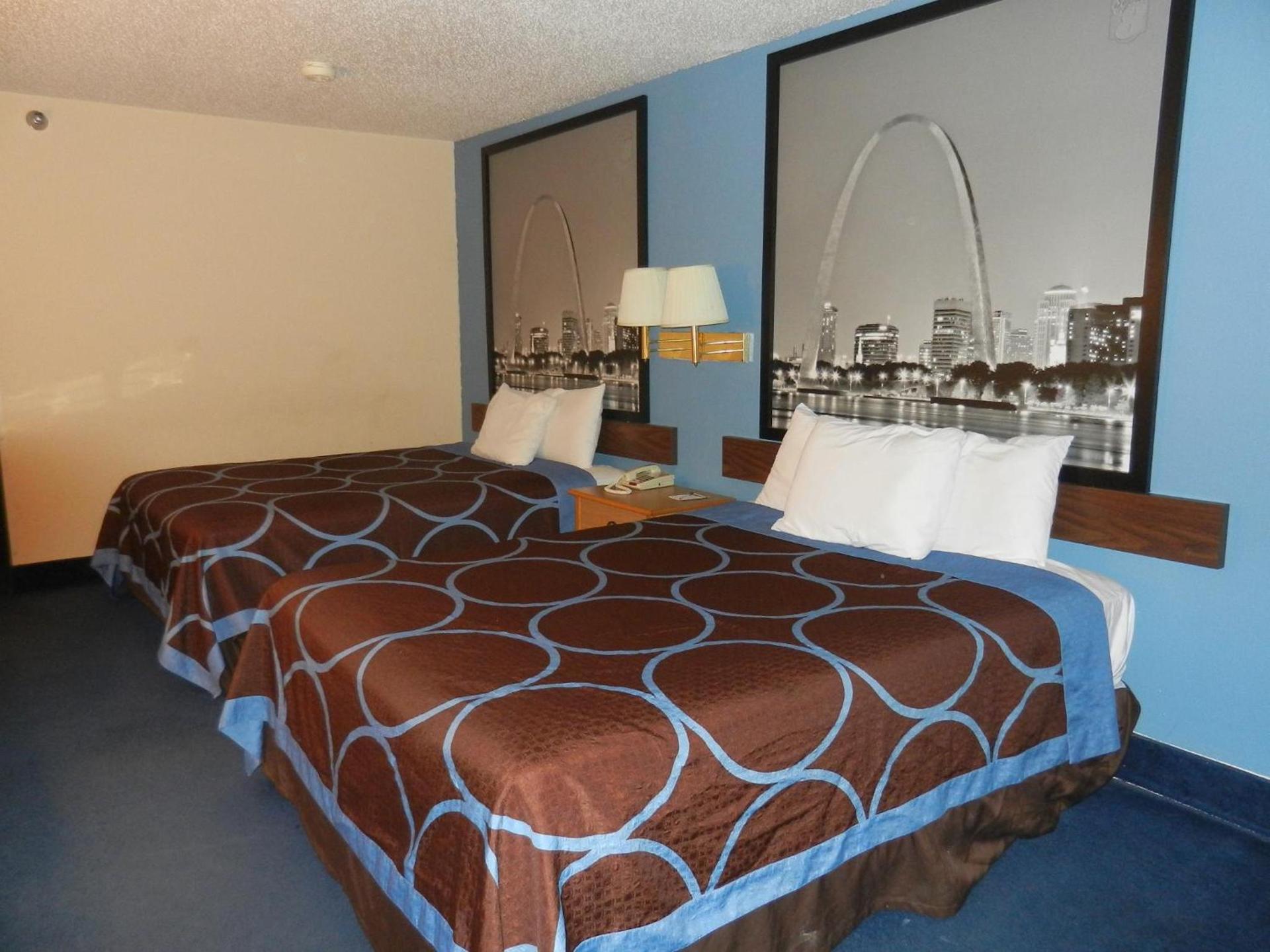 Super 8 by Wyndham Potosi photo 12
