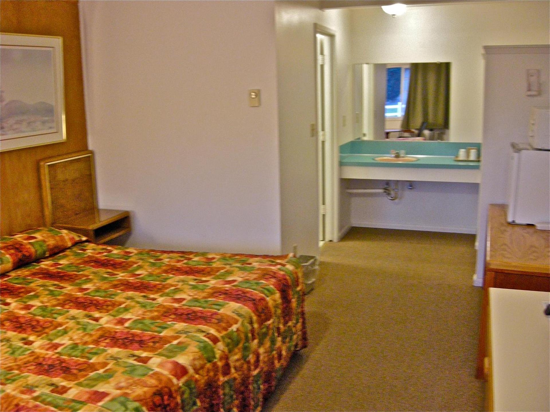 Motel 101 photo 13