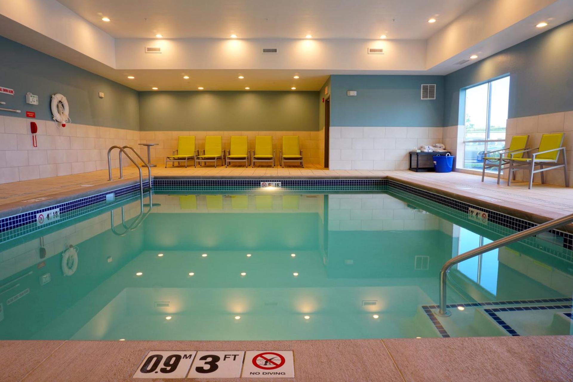 Holiday Inn Express & Suites Omaha - Millard Area by IHG photo 12