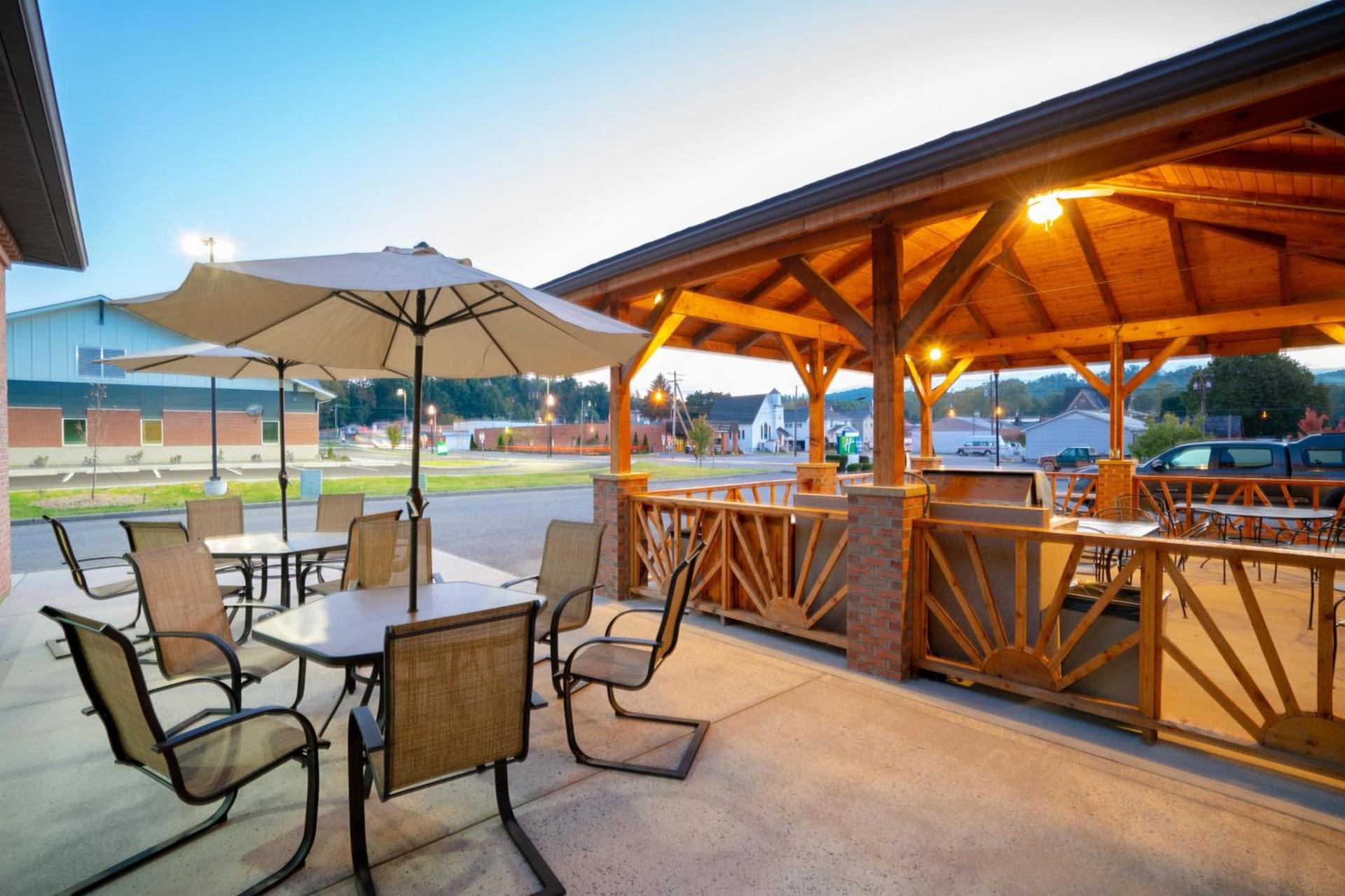 Holiday Inn Express Hotel & Suites Elkins by IHG photo 23