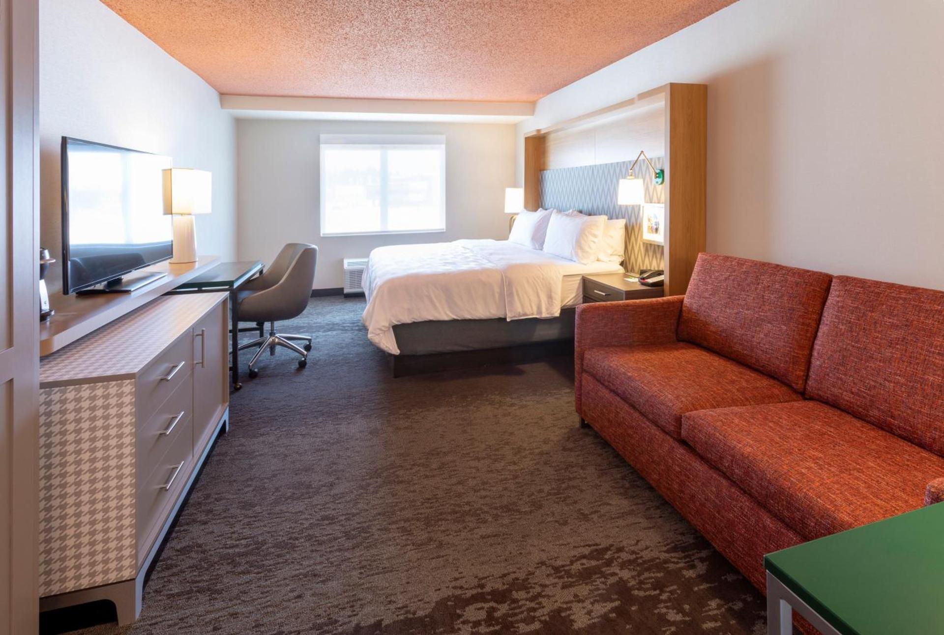 Holiday Inn Marquette by IHG photo 32