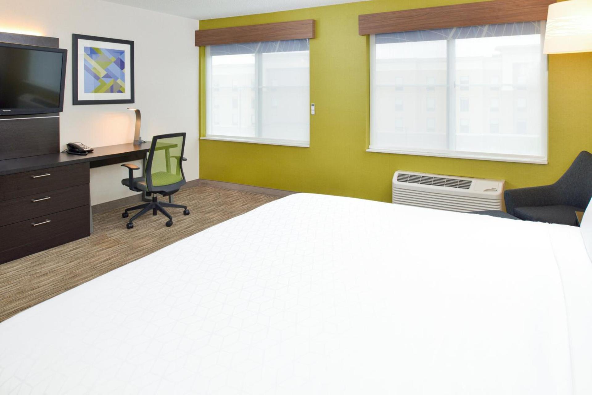 Holiday Inn Express Wixom by IHG photo 30