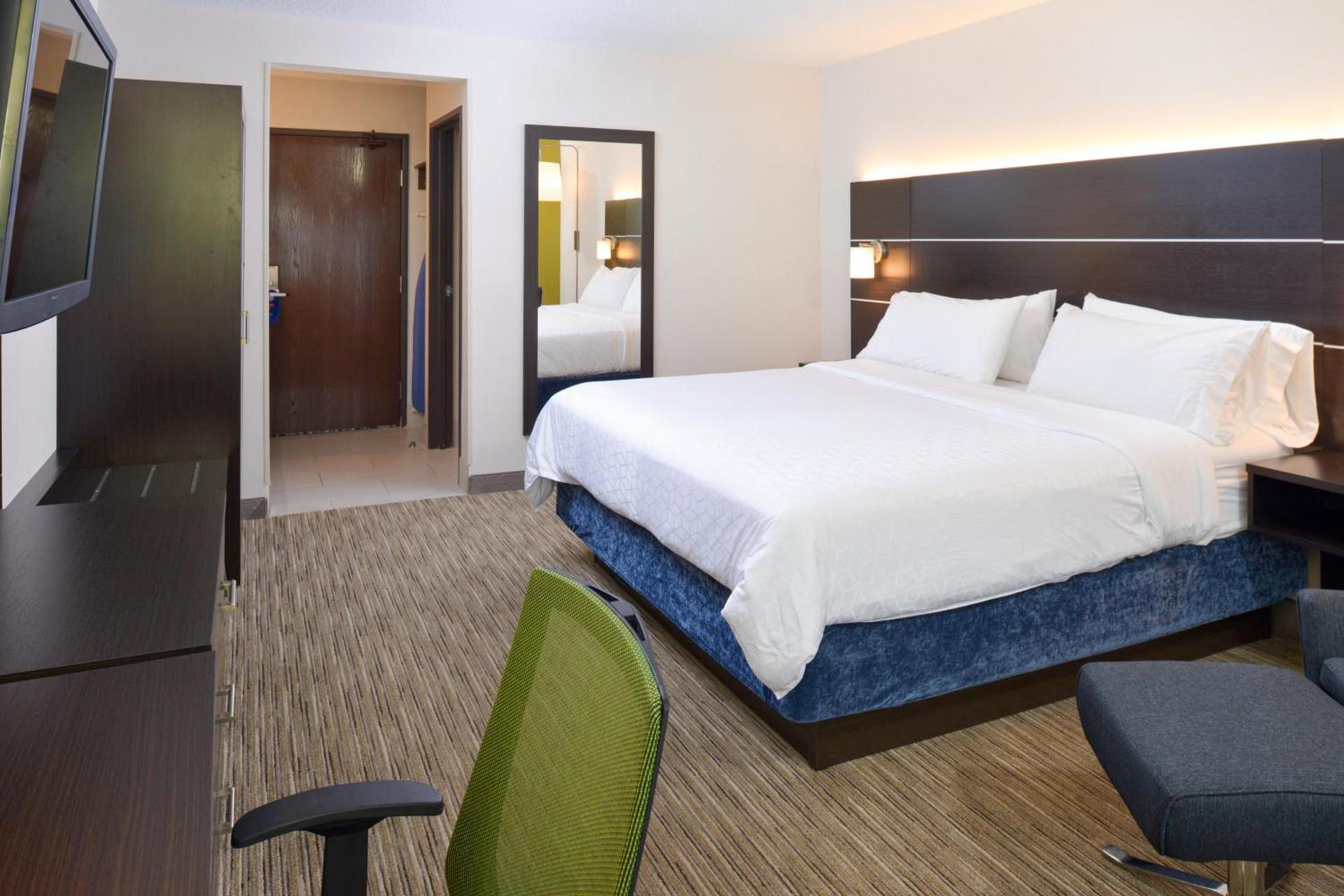 Holiday Inn Express Wixom by IHG photo 28