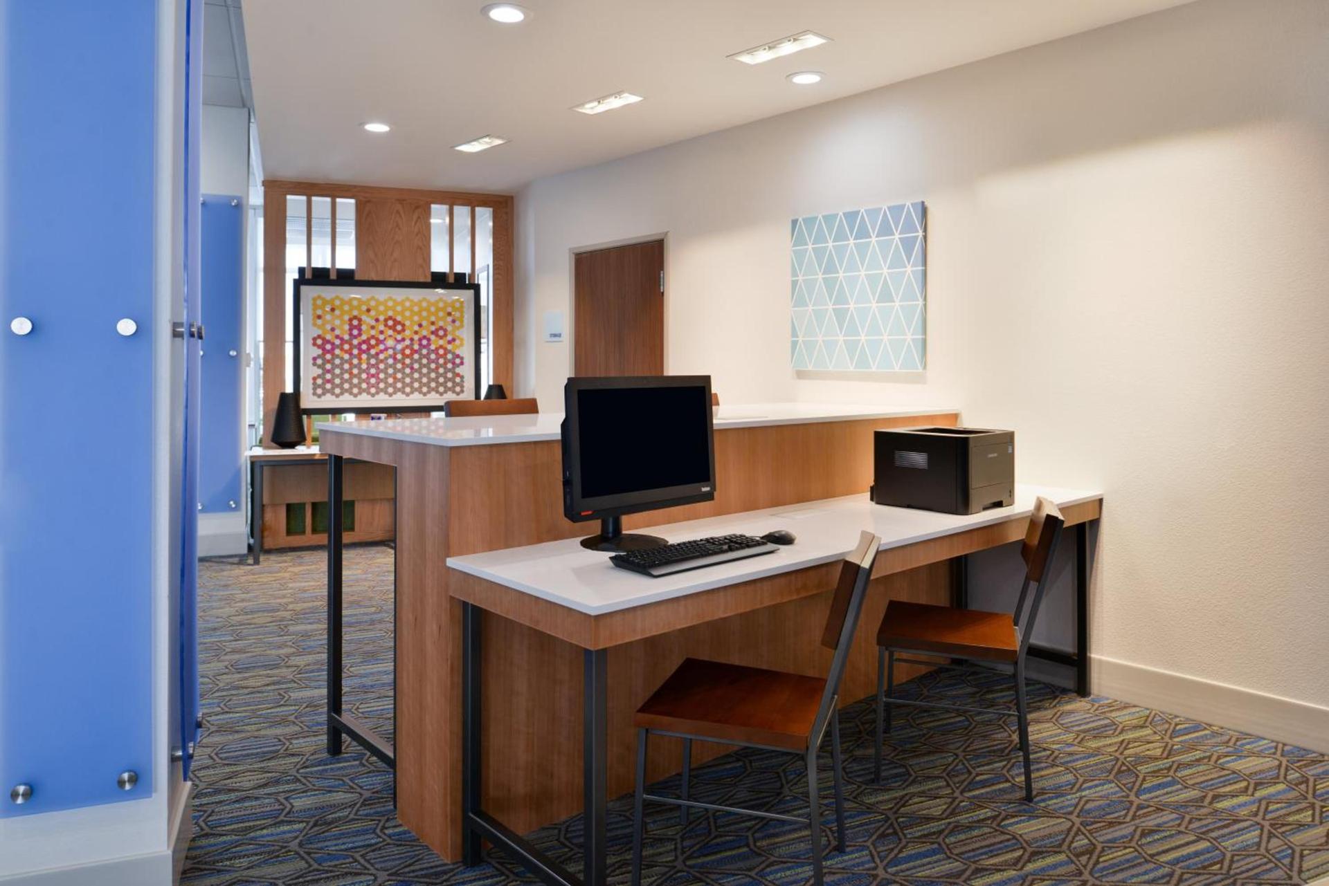 Holiday Inn Express - Early by IHG photo 11