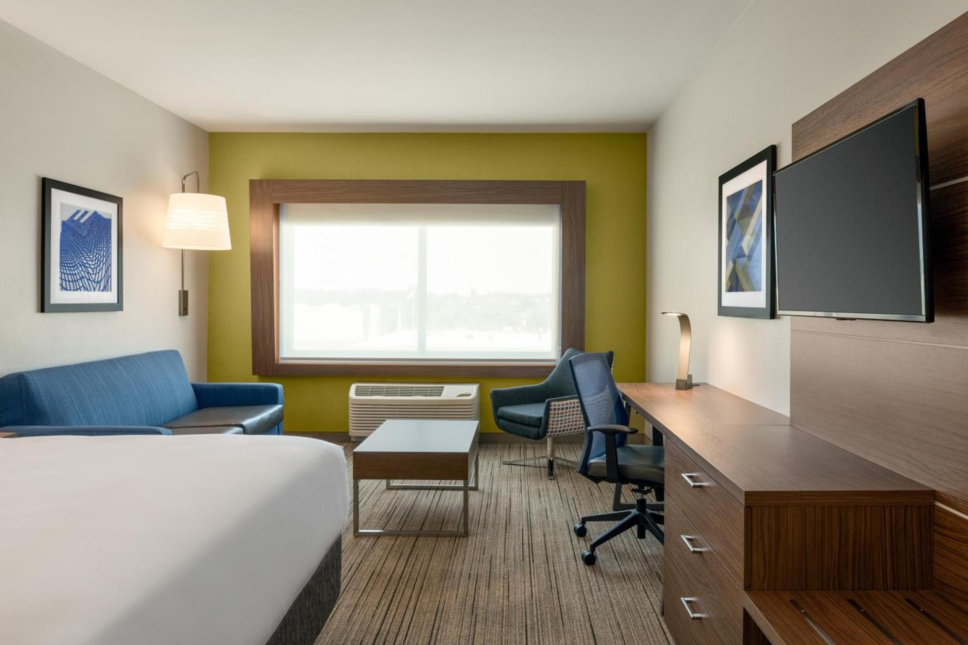 Holiday Inn Express & Suites - West Des Moines - Jordan Creek by IHG photo 27