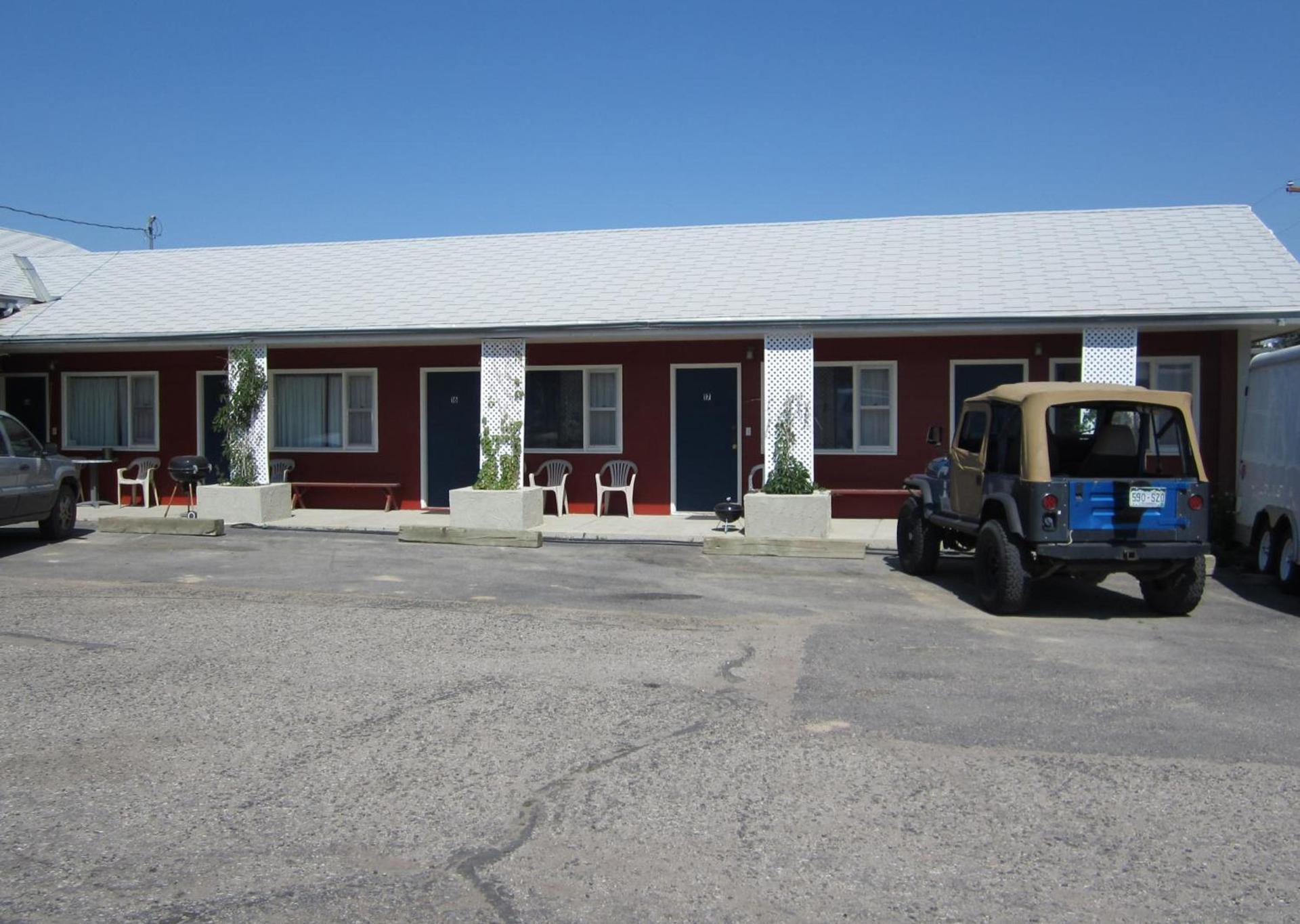 Big Horn Motel photo 23