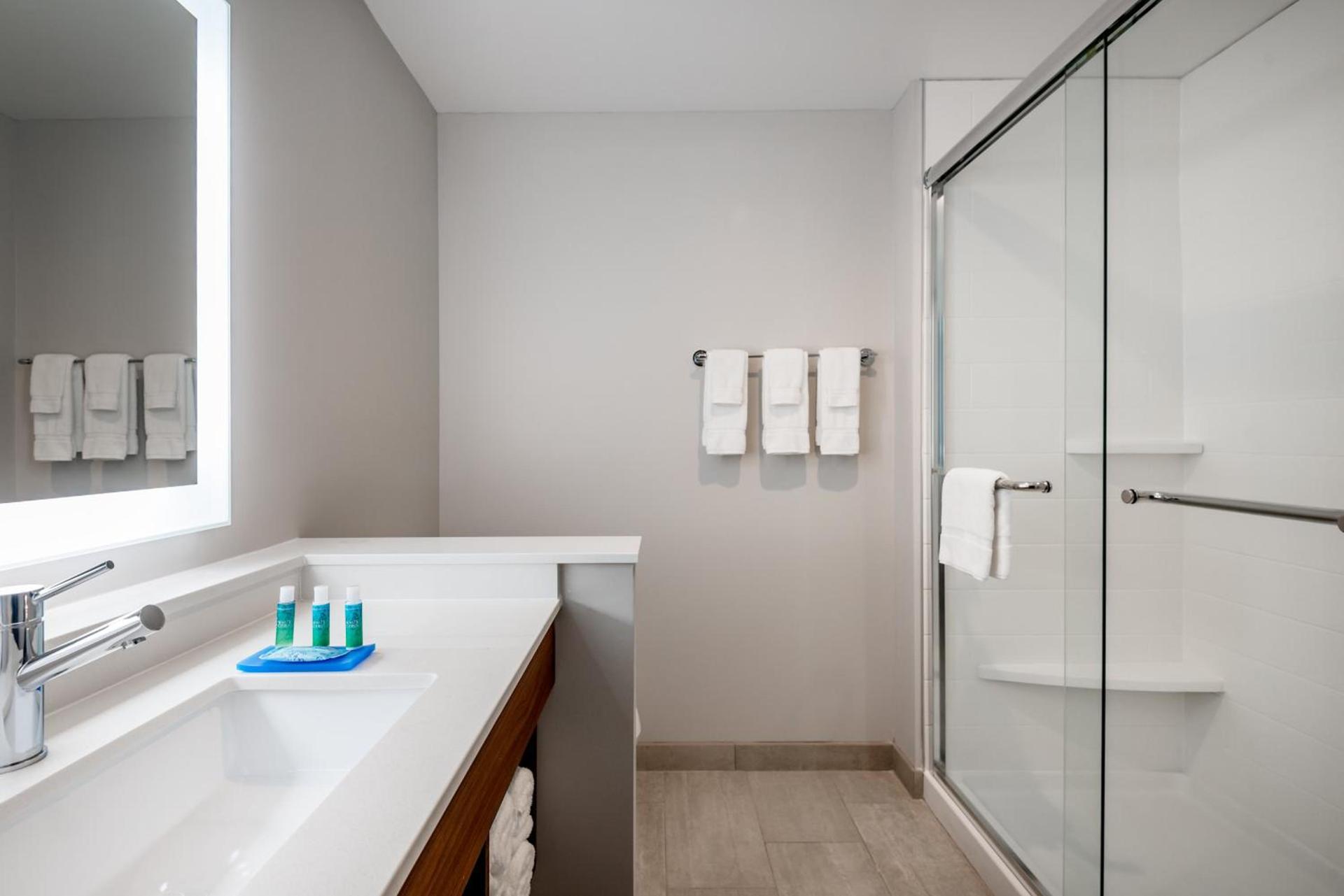 Holiday Inn Express & Suites - Punta Gorda by IHG photo 29
